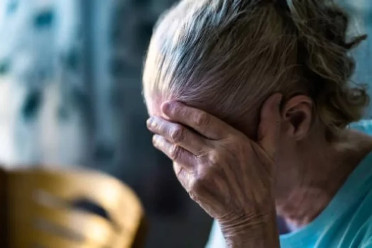 Bakıda övlad RƏZALƏTİ - Arvadına qarğış etdiyi üçün anasını döydü