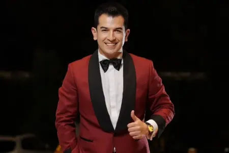 13 il əvvəlki fotosunu yayımladı