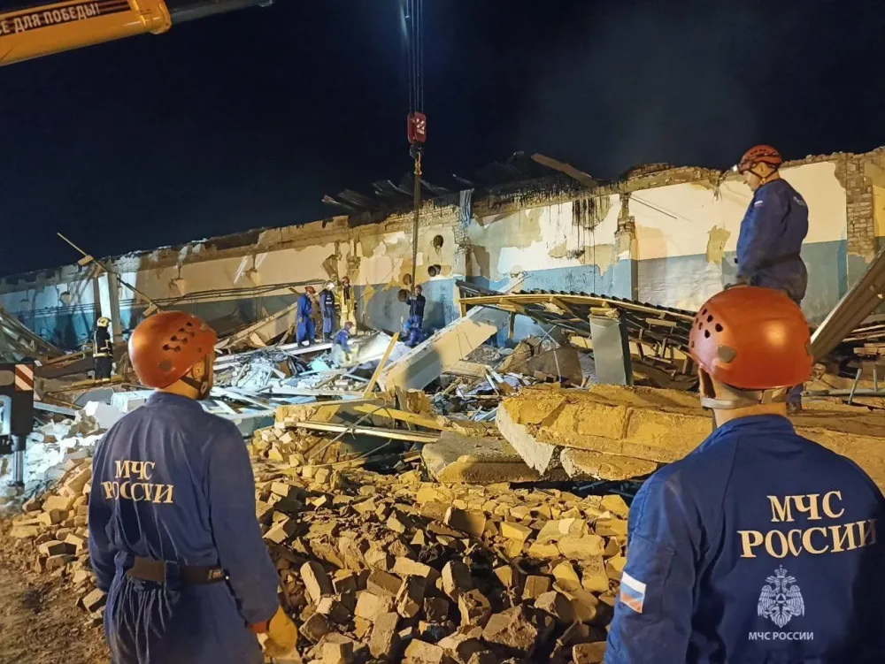 Rusiyada hərbi zavodda partlayış: ölü sayı artır- - FOTOLAR