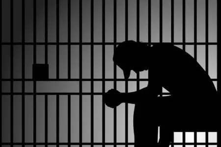 Bakıda mağazalardan oğurluq edən şəxslər saxlanıldı