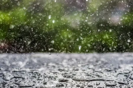 Azərbaycanın bəzi yerlərində leysan yağıb, şimşək çaxıb - FAKTİKİ HAVA