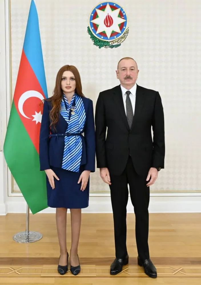 Təyyarədə bələdçi Aydanla rastlaşdı - “Daha qəza olmayacaq...”