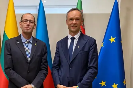 Litva və İsrail səfirləri Bakıda Azərbaycanla əməkdaşlığı müzakirə etdi