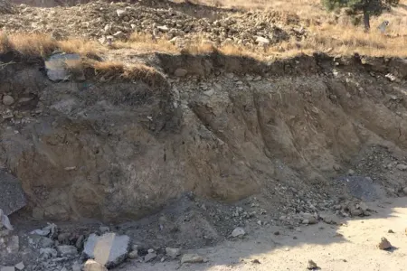 Qobustanda faciə: - Ölən var