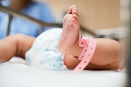 Şəhər yerlərində 1 yaşadək ölən uşaqların sayı artıb