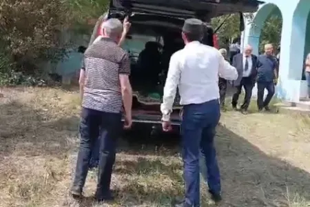 Məmməd İsmayılın nəşi Tovuzdakı evinə gətirildi - VİDEO