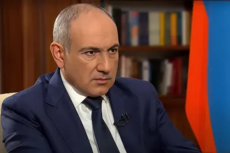 Overçuk Paşinyanla görüşdü