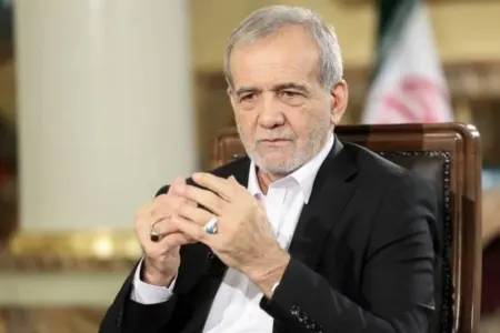 Pezeşkian Ermənistana səfərinə görə hücumlara məruz QALDI