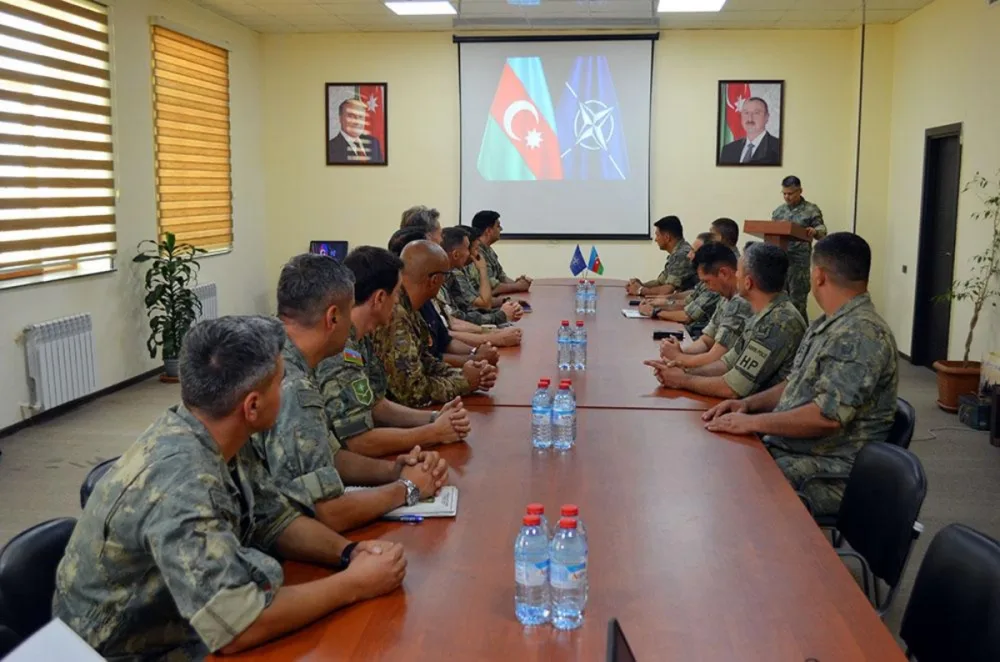 Bakıda NATO nümayəndə heyəti ilə görüş keçirildi