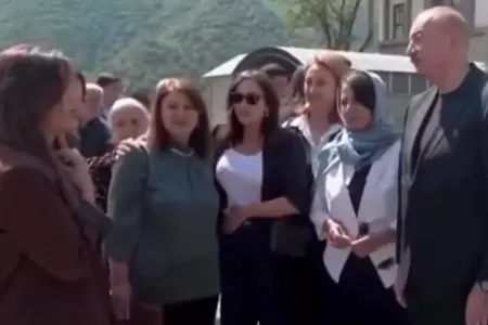 Şəhid qızının Prezidentin qarşısında kövrək çıxışı - VİDEO