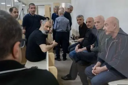 Ermənilər meyitlərin qızıl dişlərini çıxarıblar - MƏHKƏMƏ