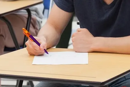 Jurnalist övladları da ali məktəb tələbəsi oldular - SİYAHI