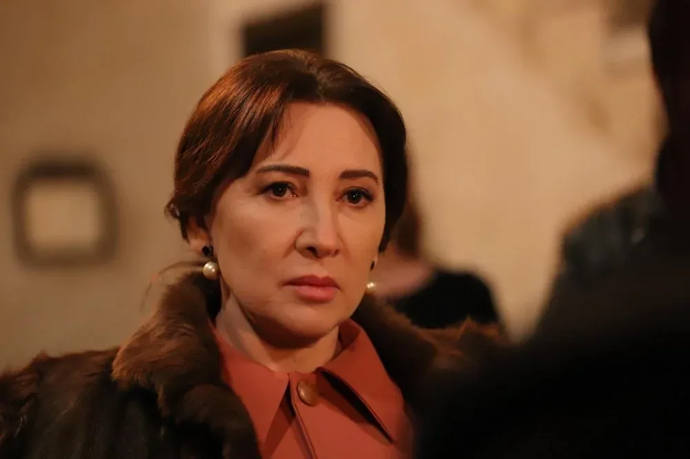 "Bir gece masalı"nın aktrisası yeni serialda -  - FOTO