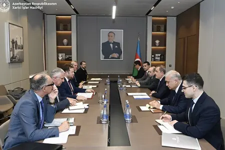 Bayramov Dauti ilə görüşdü - FOTO