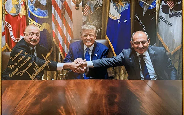 “İlham, sən böyük lidersən” - Tramp hədiyyə göndərdi