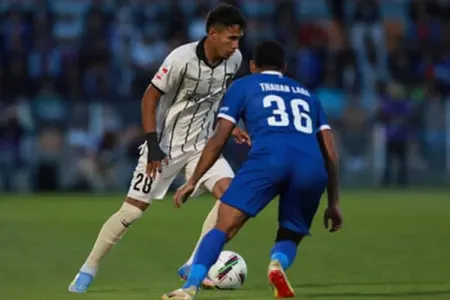Qarabağ’ın yeni transferi bəlli oldu - Gənc hücumçu sabah Bakıya gəlir