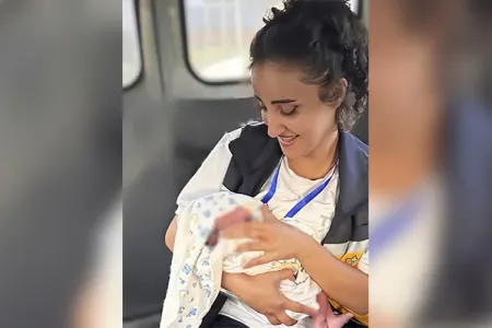 Təcili yardım köməyə gəldi, körpə evdə doğuldu - FOTO