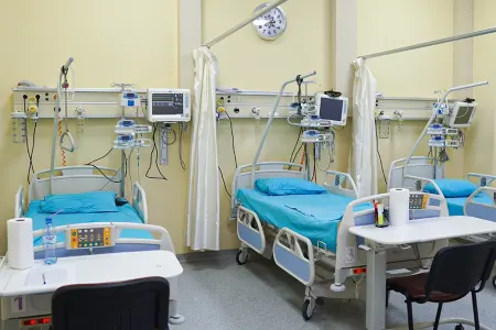 Valideynləri tərəfindən döyülən azyaşlı komadadır