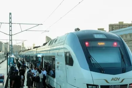 Bakı-Ağdam sərnişin qatarı təyinat məntəqəsinə çatdı - YENİLƏNDİ