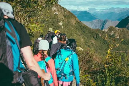 Turistlərin tapdığı 7 kq-lıq sandıqdan sərvət çıxdı: - 80 il əvvəl basdırılıbmış...