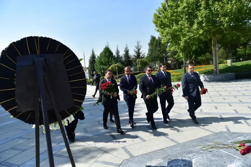 Kamran Əliyevlə İnam Kərimov Türkiyədə səfərdədir