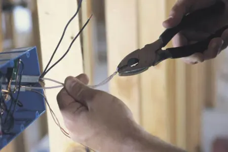 Bakıda dövlət müəssisəsində FACİƏ: işçini "tok" vurub öldürdü