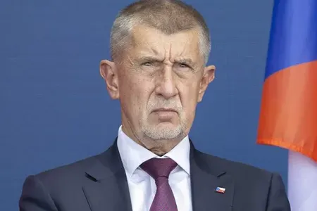 Çexiyanın keçmiş baş naziri hücuma məruz qaldı