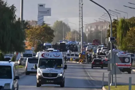 Türkiyədə dəhşətli hadisə: Evinə su borusundan girmək istədi, həyatını itirdi