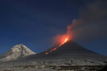 Dünyada ilk: Vulkan daşından bina tikildi