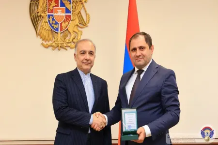 İranın təxribatçı səfirinin fəaliyyəti başa çatdı