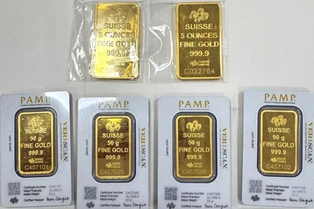 Dubaydan Bakıya 10 qızıl külçə gətirdi - Foto