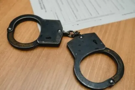 Minlərlə manatlıq oğurluq - 3 nəfər saxlandı