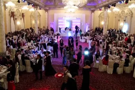 Bakıda toyda rəqs edən kişi QƏFİL ÖLDÜ