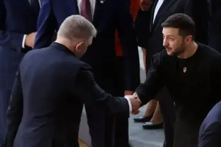 Zelenski Fitso ilə görüşdü