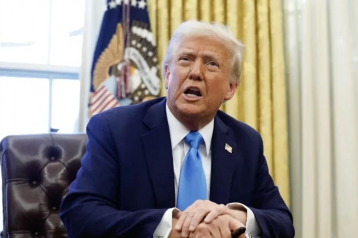 Tramp cənnətə düşmək üçün ianə toplayır