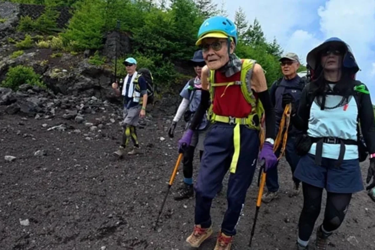 102 yaşlı qocadan rekord addım: 3776 metr yüksəkdə...