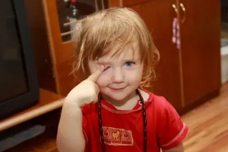 Uşağın yalan danışdığını necə anlamaq olar? - ƏLAMƏTLƏR