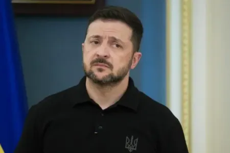 Zelenski: İşğalçını dayandırmağın bir yolu var