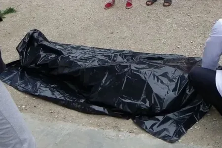 Masazırda kişi meyiti aşkarlandı