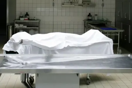 Sumqayıtda evdə 50 yaşlı kişinin meyiti tapıldı