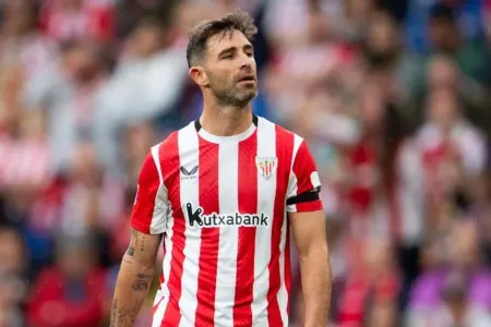 Saç tökülməsinə qarşı dərman istifadə edən futbolçu həyatının şokunu YAŞADI