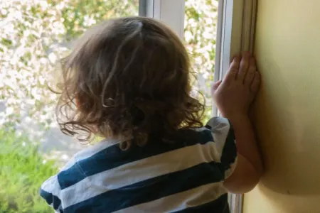 Gəncədə üç yaşlı uşaq bədbəxt hadisə nəticəsində ölüb