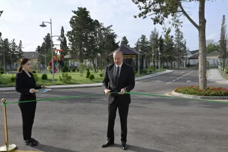 Prezident Bakıda açılışda - FOTO