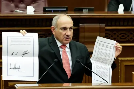 "Sülhü pozmaq istəyənlər var" - Paşinyan