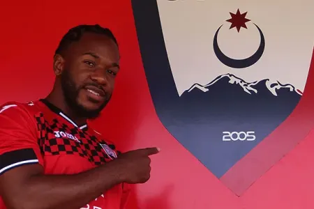 “Qəbələ”dən daha bir transfer
