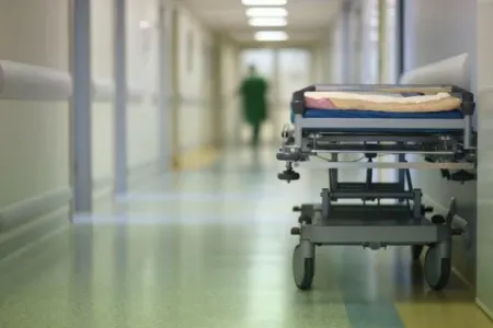 Azərbaycanda ana doğuş zamanı öldü, - körpəsi isə...