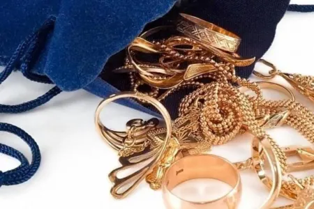 Evdən 17 min manat pul oğurlandı - saxlanılan var