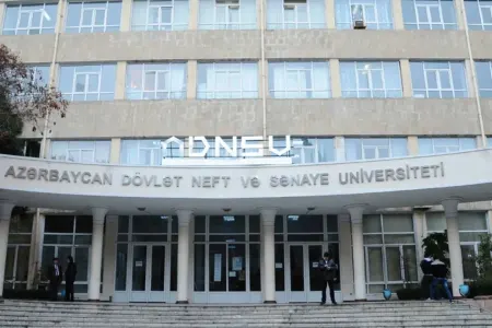 Bu universitetdə yataqxana bağlandı - SƏBƏB