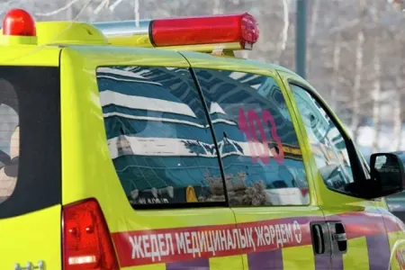 Qazaxıstanda dəhşətli qəza - 10 ölü, yaralılar var