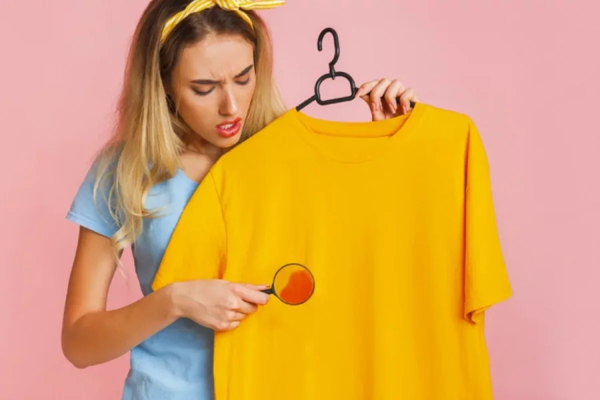 İsti su ilə yuyulmalı olan 4 ləkə: Təmizləmək mümkünsüz olur